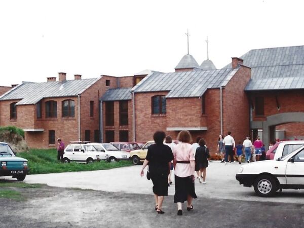 Poświęcenie kościoła 1994 - zdjęcie 39